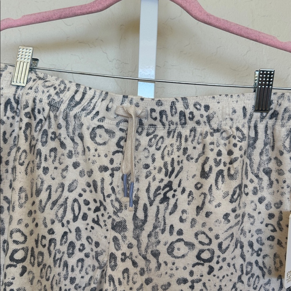 NWT P.J. Salvage Gray and White Animal Print Shorts - Picture 2 of 4